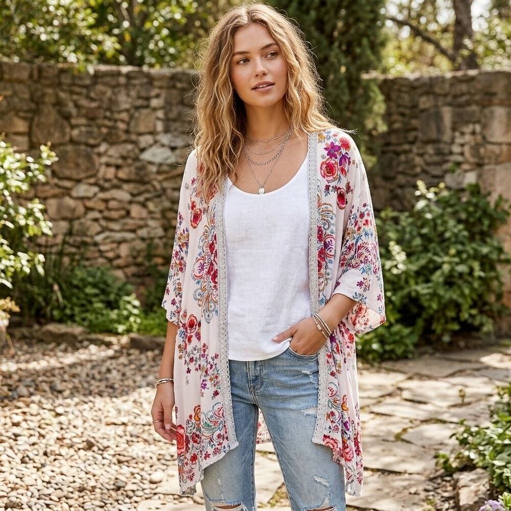 Bila floral size S open boho cardigan.